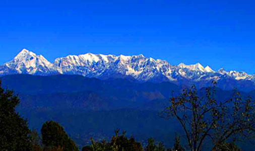 img/uttarakhand-tour/kausani.jpg